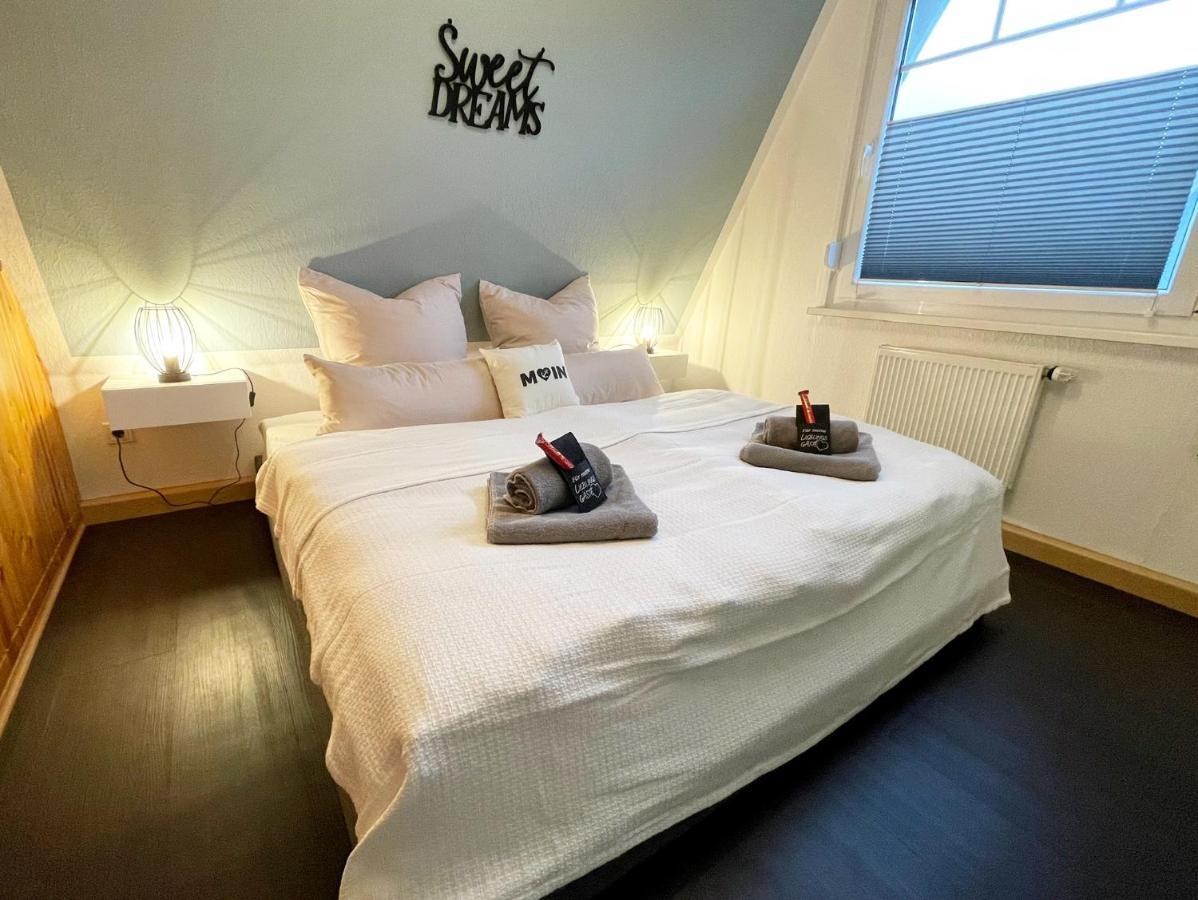 Familienfreundliches Ferienhaus In 5 Min Zum Strand Mit Terrasse Und Kostenlosem Parkplatz Куксхавен Екстериор снимка